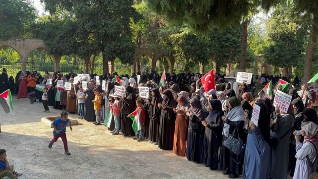 ŞANLIURFALI KADINLAR, GAZZELİ KADINLARA DESTEK VERDİ!