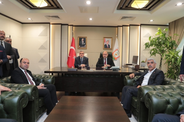 BAŞKAN MEHMET KASIM GÜLPINAR, GÖREVİ DEVRALDI