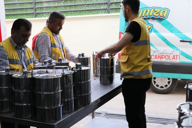 HALİLİYEDEN HERGÜN 4 BİN 197 KİŞİYE SICAK YEMEK
