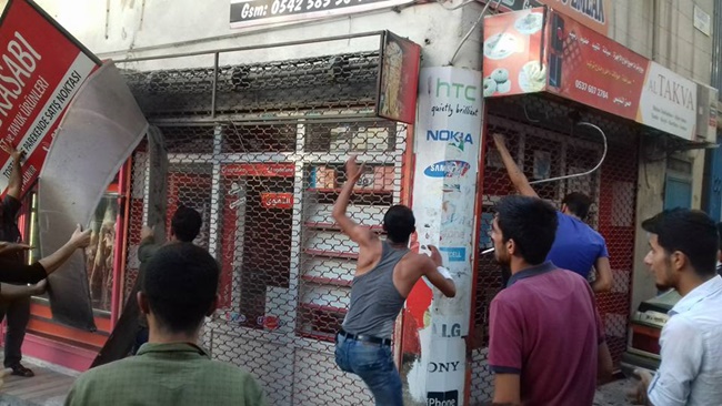 Fotoğraflarla Urfadaki Suriyeli Gerginliği