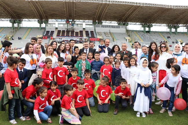 Çocuklar Bayramlarını Bayram Gibi Kutladılar