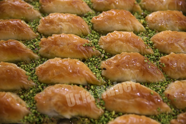 Üstüneller Baklavalarından Bayram Mesaisi