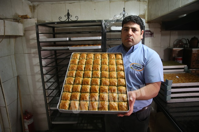 Üstüneller Baklavalarından Bayram Mesaisi
