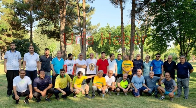 Gençlere taş çıkartıyorlar