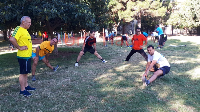 Gençlere taş çıkartıyorlar