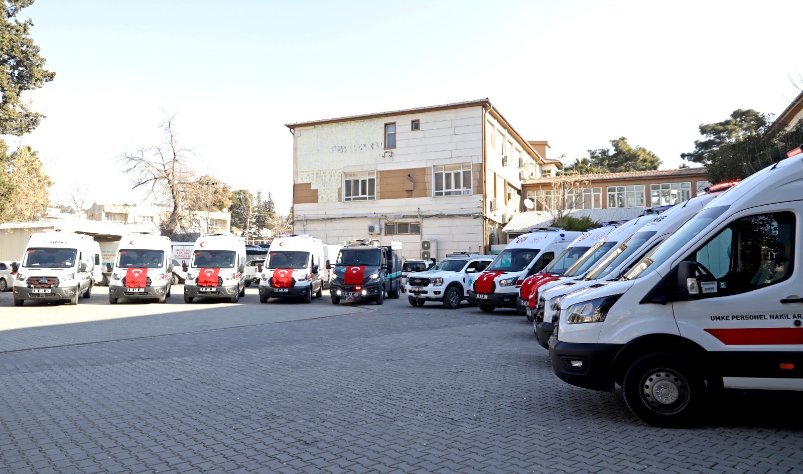 Şanlıurfa'ya 11 Yeni Araç! Acil Sağlık Hizmetleri Güçlendi!