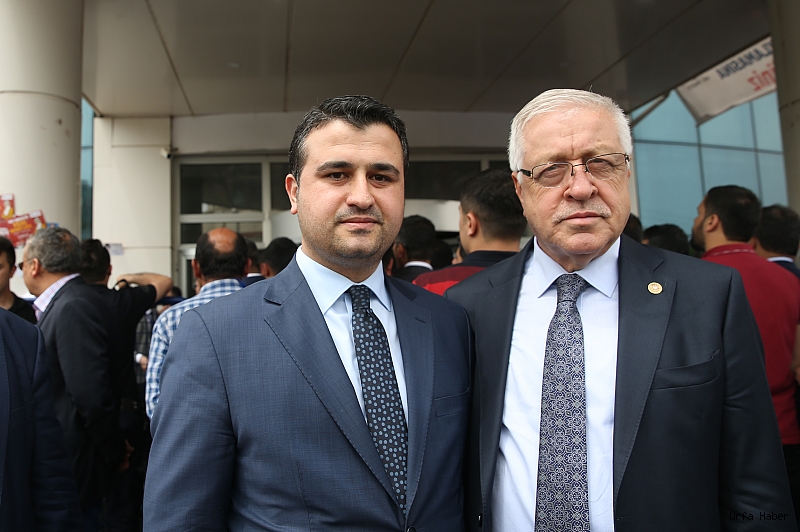 AK Parti, Şanlıurfa'da temayül yoklaması düzenledi.