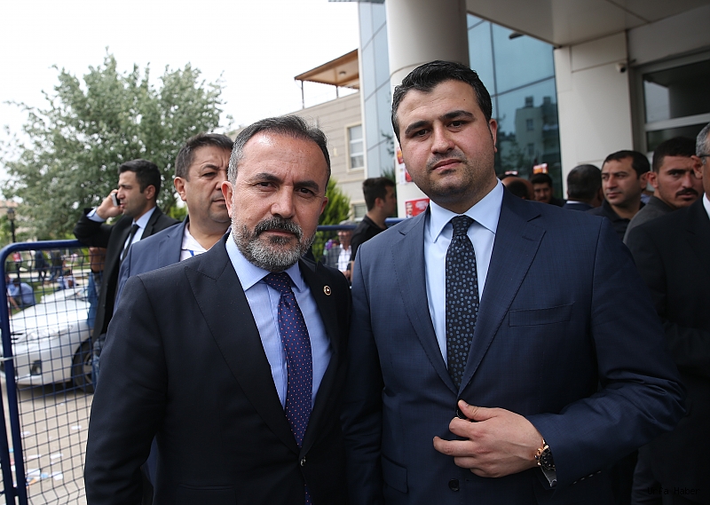 AK Parti, Şanlıurfa'da temayül yoklaması düzenledi.