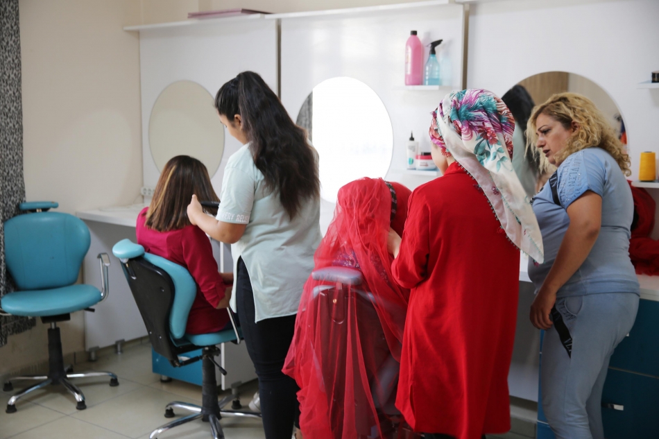 Kadınlar, Haliliye Belediyesi İle Meslek Sahibi Oluyor
