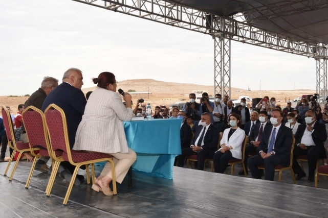 Şanlıurfa'daki Karahantepe Neolitik Alanı Dünyaya Tanıtıldı
