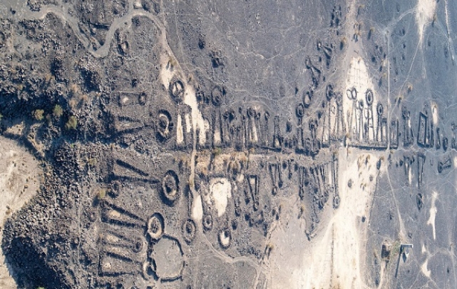 Arkeologlar Arabistan'daki 4500 Yıllık "Antik Otoyolları" Keşfetti