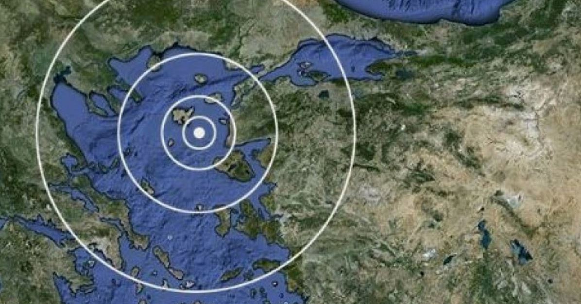 EGE DENİZİ BEŞİK GİBİ SALLANIYOR...