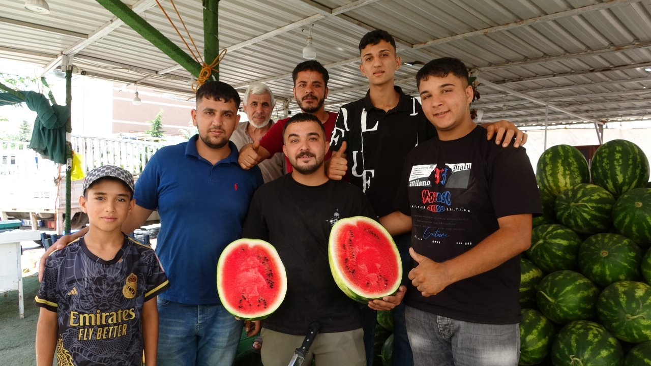 Urfalı esnaftan karpuz seçmenin püf noktaları!
