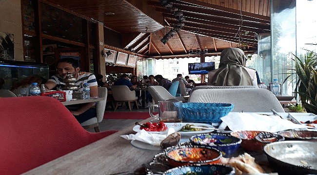 Urfa'da anneler günü bereketi