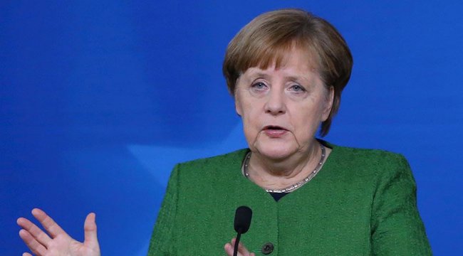 Merkel NSU davasıyla ilgili ilk kez konuştu: 'Benim için kapanmadı'