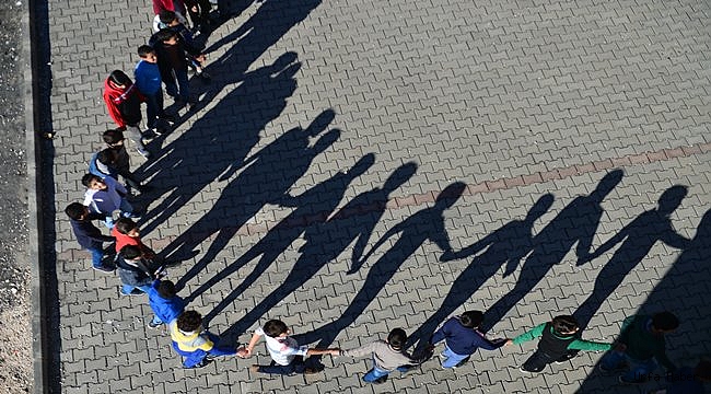 Kuveytli hayırseverlerden Suriyeli öğrencilere destek