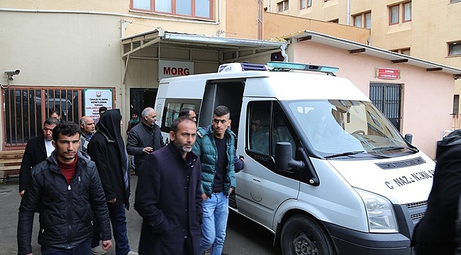 Havaya ateş açan baba oğlunu vurdu