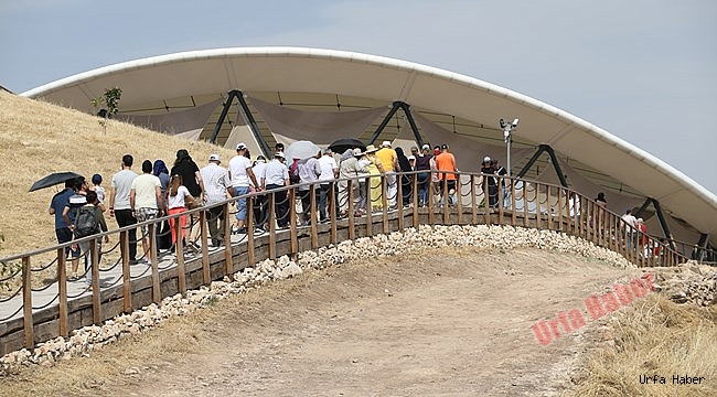 Göbeklitepe'ye bayramda ziyaretçi akını yaşandı