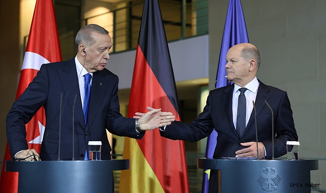 CUMHURBAŞKANI ERDOĞAN: "BİZİM İSRAİL'E BORCUMUZ YOK, BORÇLU OLANLAR RAHAT KONUŞAMIYOR"