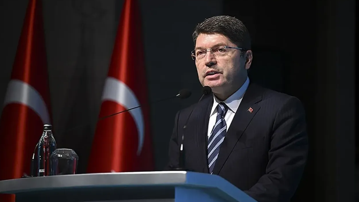 Adalet Bakanı Tunç'tan Sokak Çağrılarına Tepki!