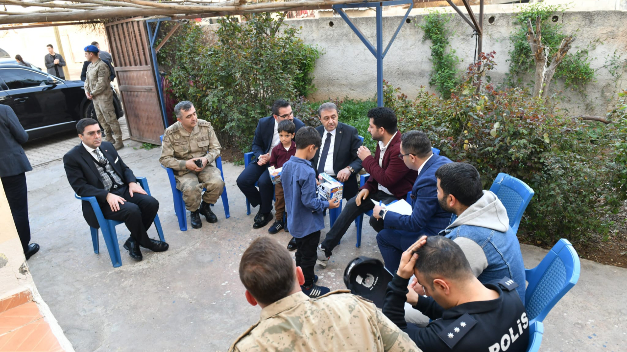 Vali Şıldak Harran’da Esnaf Ve Aile Ziyaretlerinde