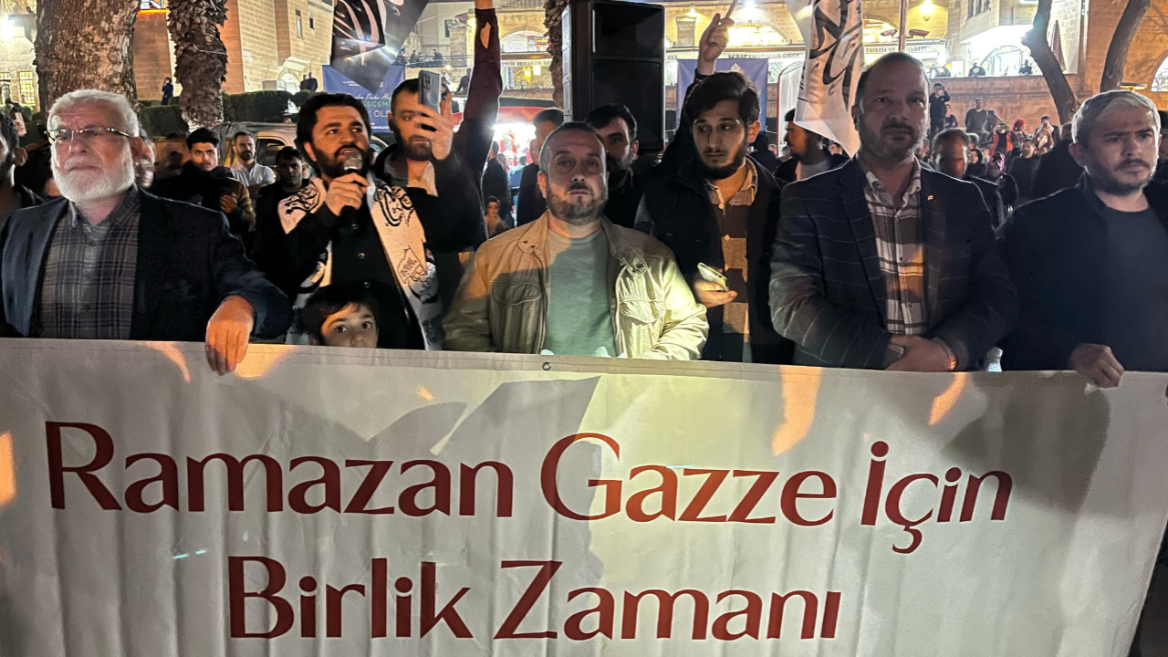 Balıklıgöl’de Gazze İçin Eller Semaya Kalktı