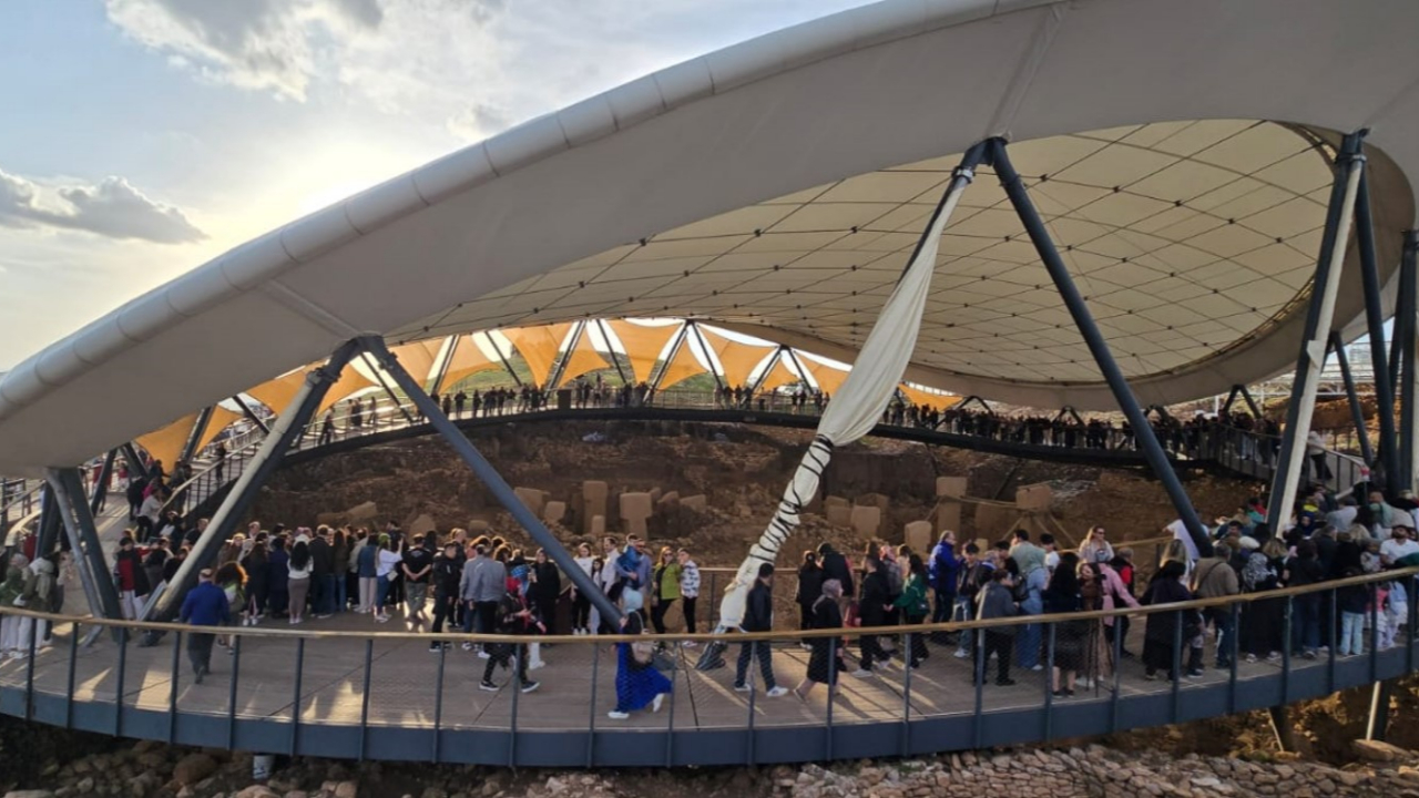 Bayramda Şanlıurfa'nın Yıldızları: Göbeklitepe ve Balıklıgöl