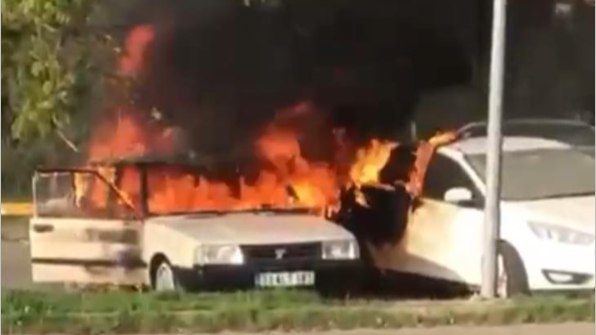 Siverek Devlet Hastanesi Otoparkında Araçlar Alev Aldı!