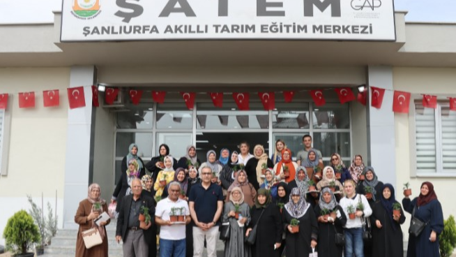 Şanlıurfa’da Emekliler Çiçek Açtı!