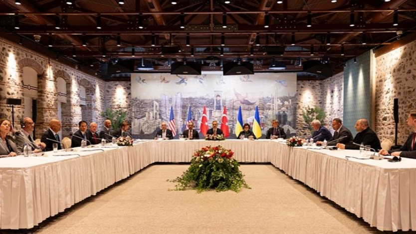 Dolmabahçe'de Kritik Üçlü Görüşme