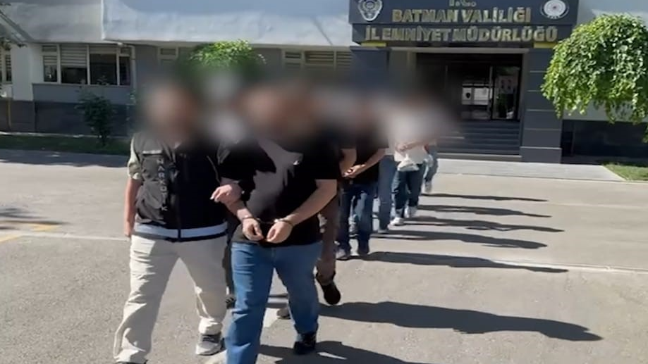Batman’da Zehir Tacirlerine Darbe: 7 Kişi Tutuklandı