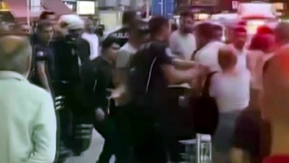Şehrin Göbeğini Boks Ringine Çevirdiler!