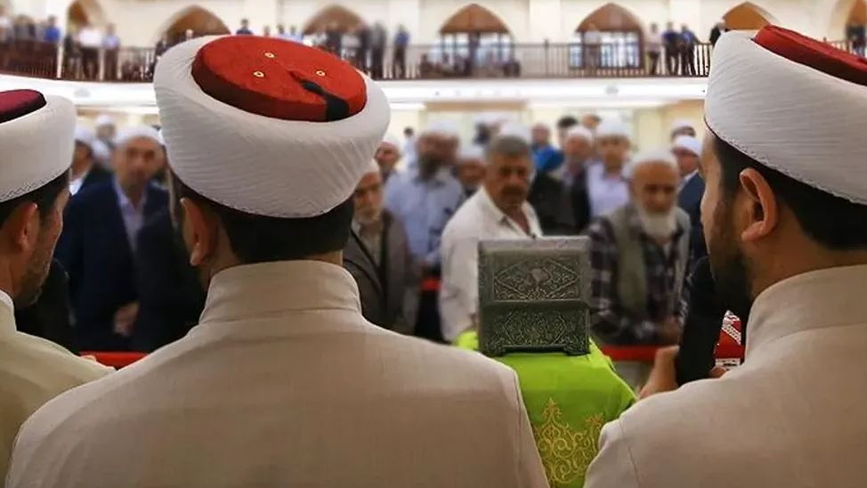Şanlıurfa’da Din Görevlilerinin Maaş Talebi Gündemde!