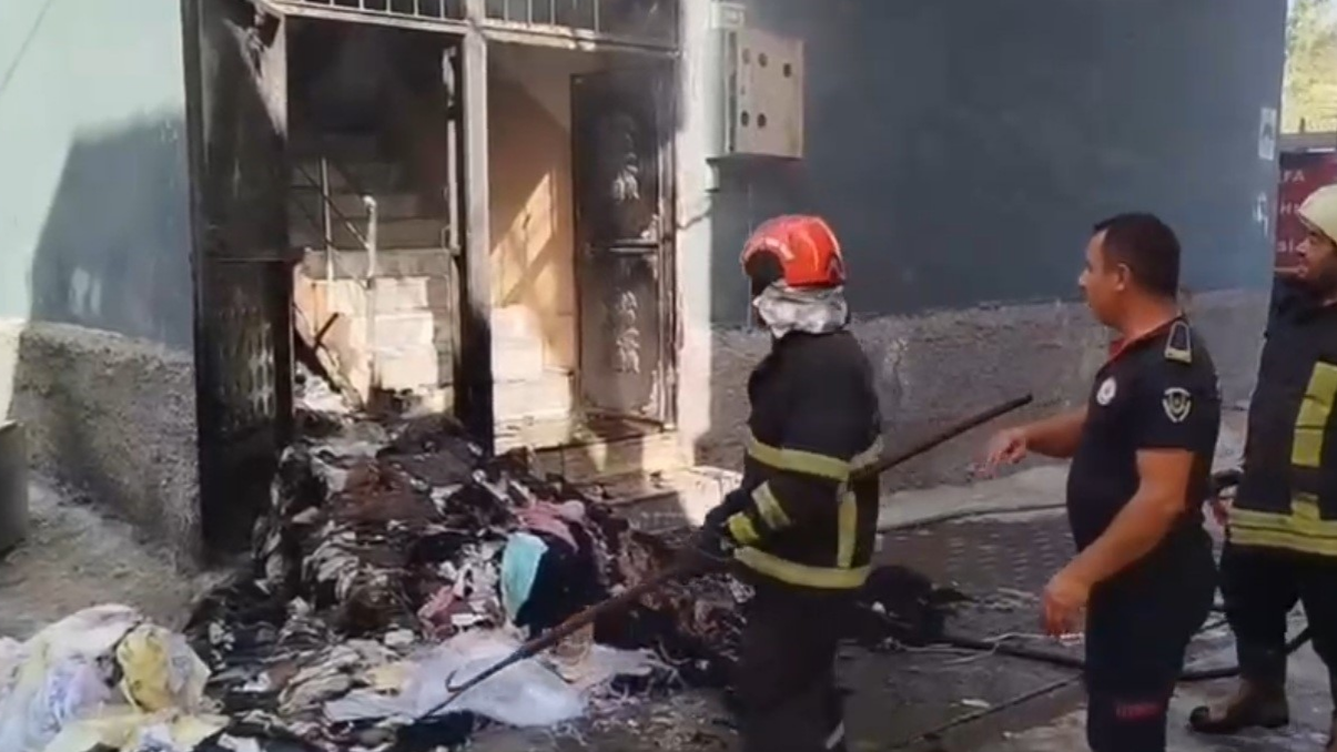 Şanlıurfa’da Çıkan Ev Yangını Kontrol Altına Alındı