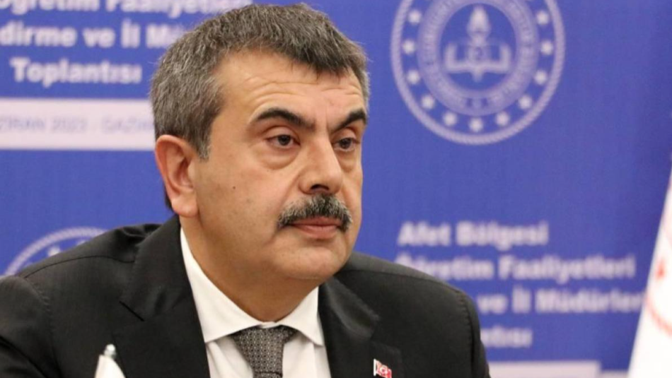 Bakan Tekin’den Üniversiteyi Kazanan Öğrencilere Tebrik Mesajı