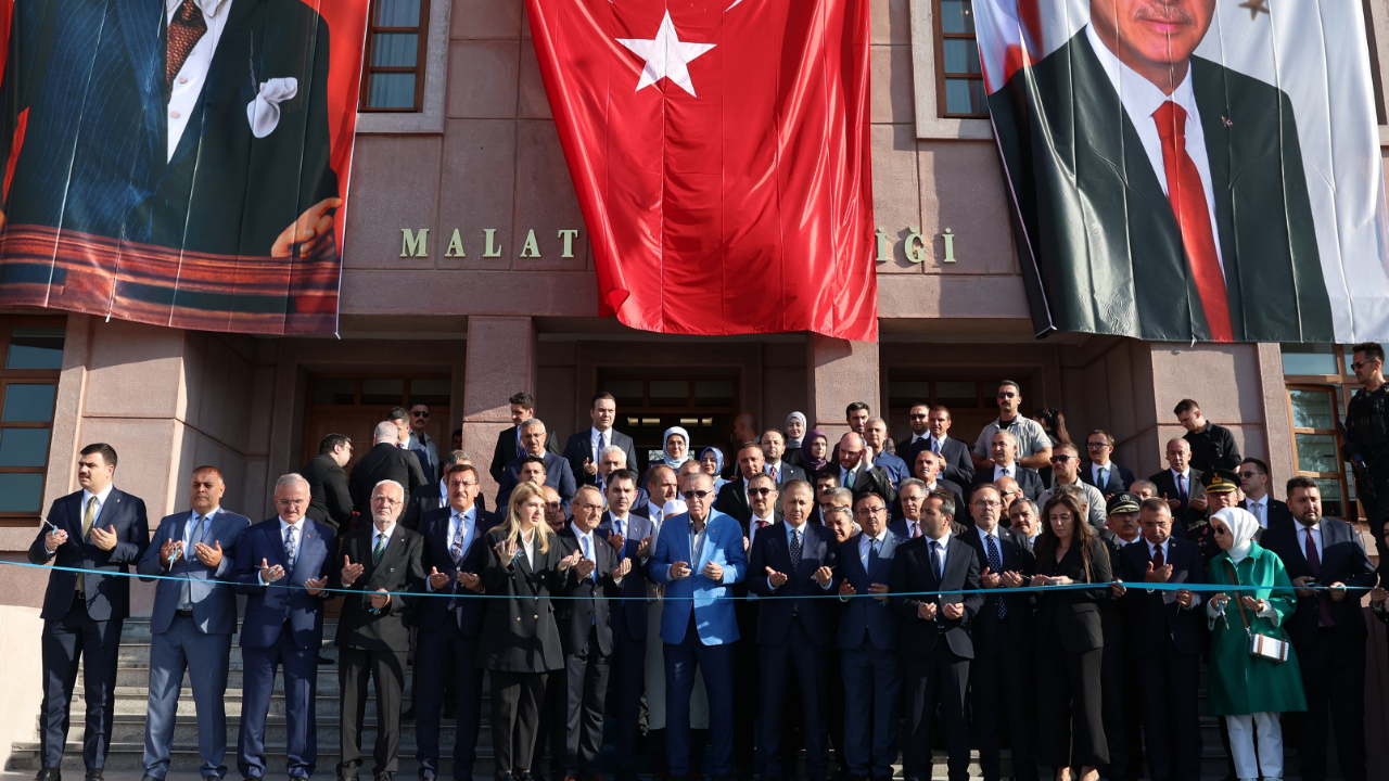 Cumhurbaşkanı Erdoğan Malatya Valilik Binasının Açılışını Gerçekleştirdi