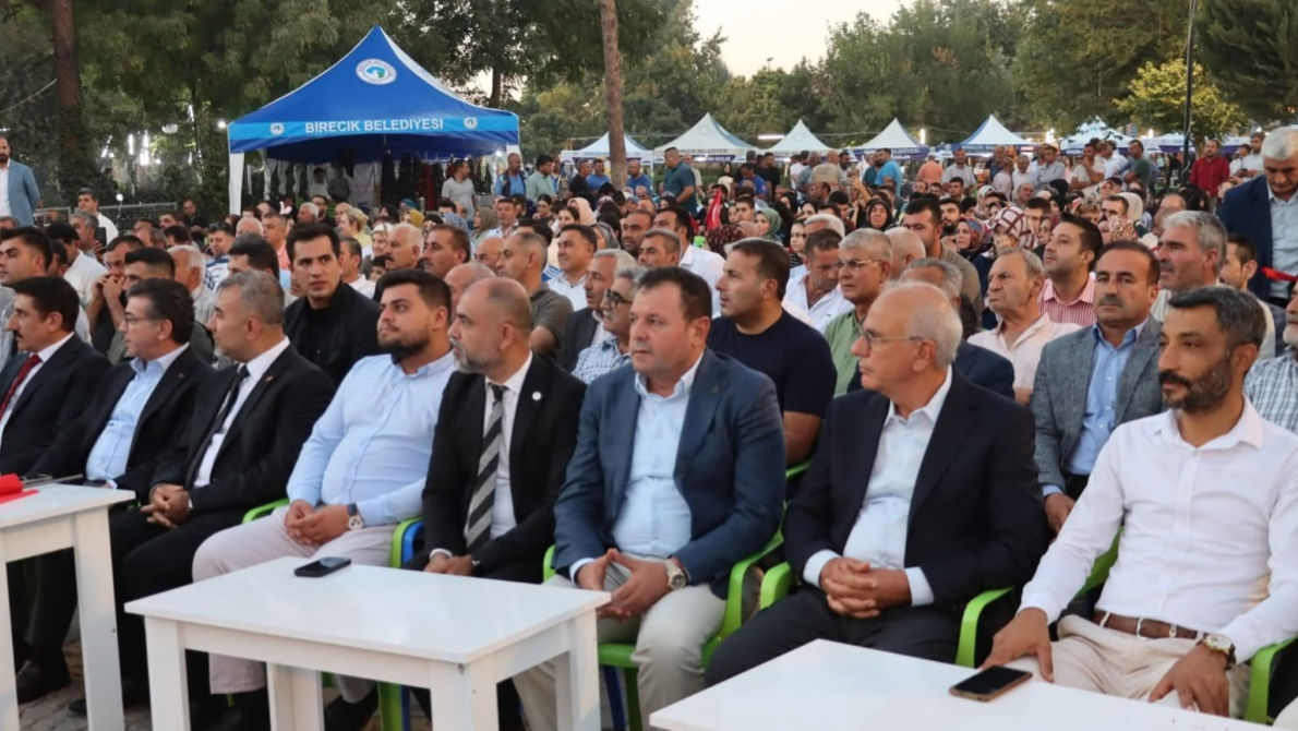 Şanlıurfa’da Balcan ve Fıstık Festivali Coşkuyla Başladı