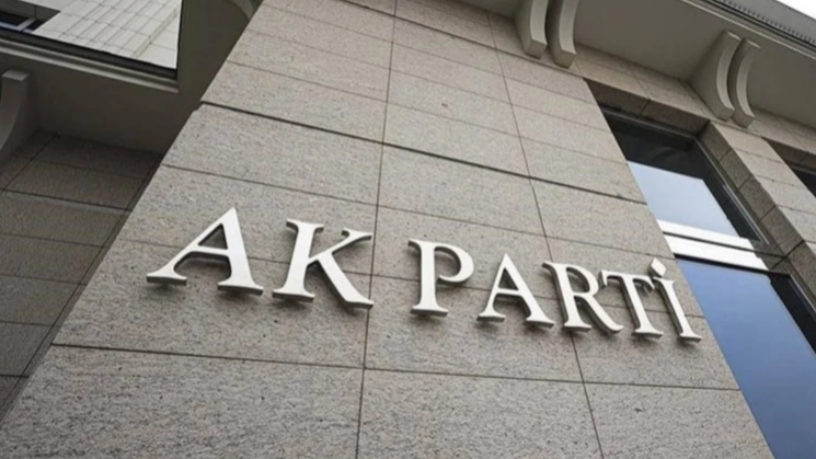AK Parti’de İstifalar Sürüyor: 7 İl Başkanı Görevden Ayrıldı