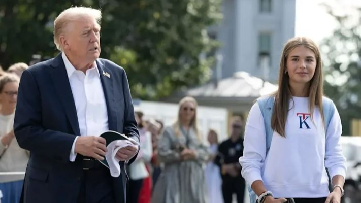Trump'ın 18 Yaşındaki Torunu Ticarete Atıldı
