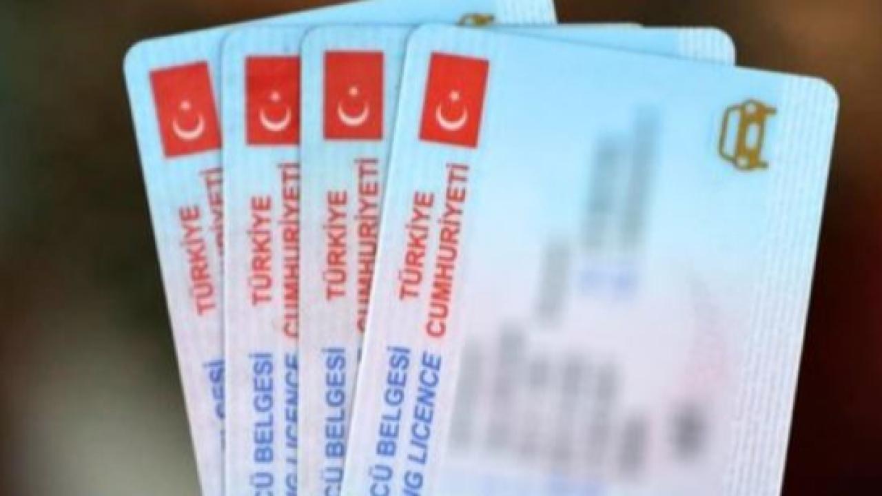 Bakan Yerlikaya’dan Ehliyet Yenileme Açıklaması