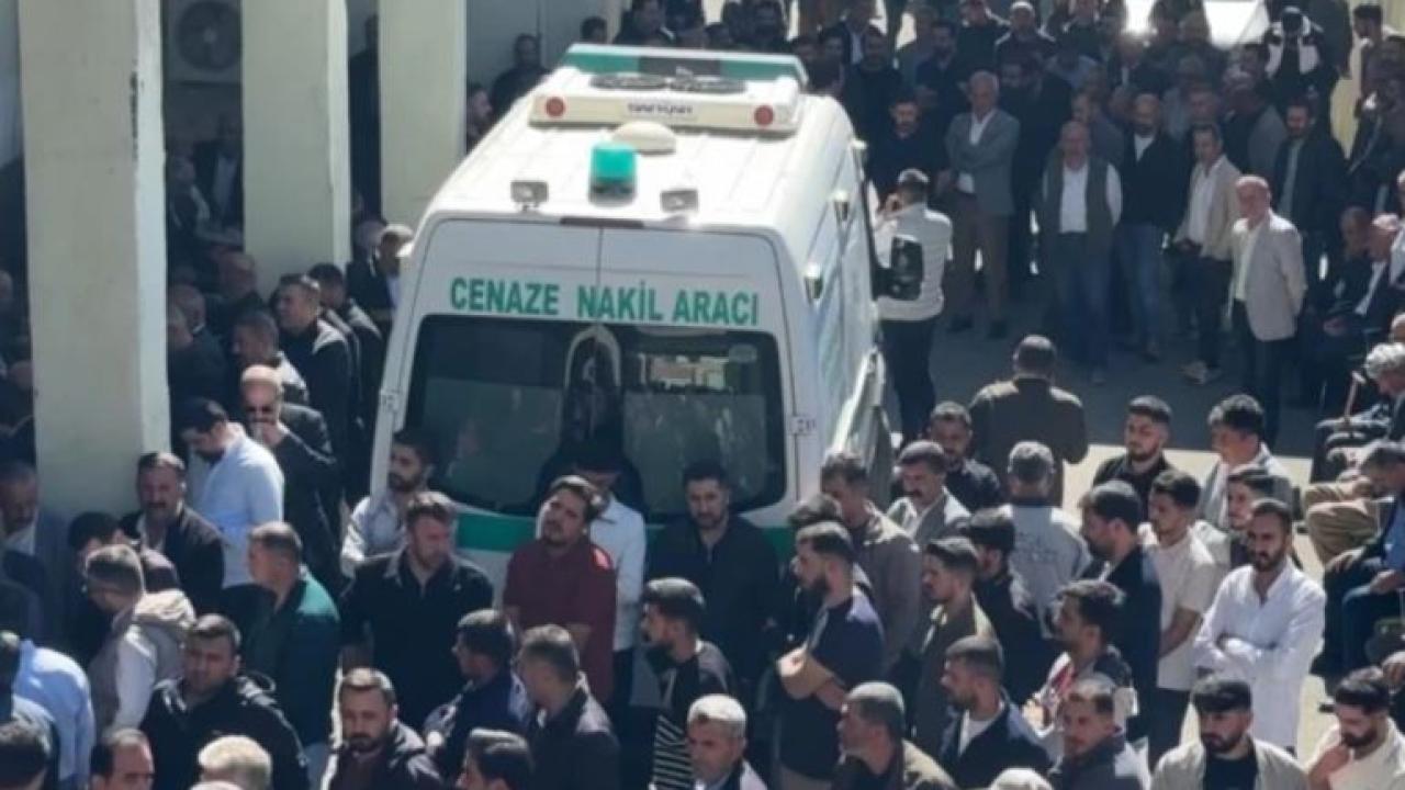 Dehşet Olay! 21 Yaşındaki Genç Bıçaklandı, 8 Kişi Yakalandı