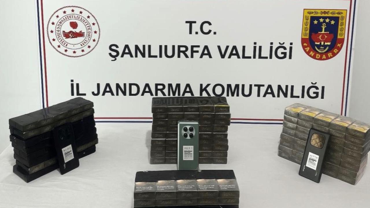 Şanlıurfa’da 2 Bin 370 Paket Sigara Ele Geçirildi