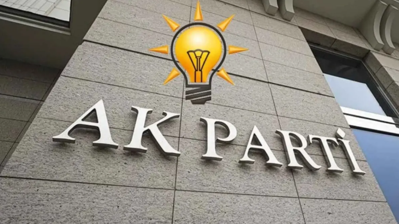 AK Parti Genel Merkez İlçe Başkanlarından İstifa İstedi