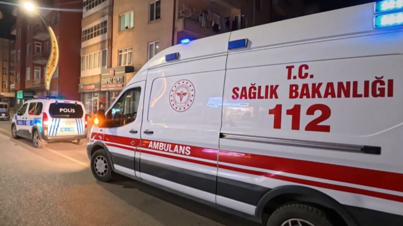 Erkek Arkadaşının Görüştüğü Kadına Bıçakla Saldırdı