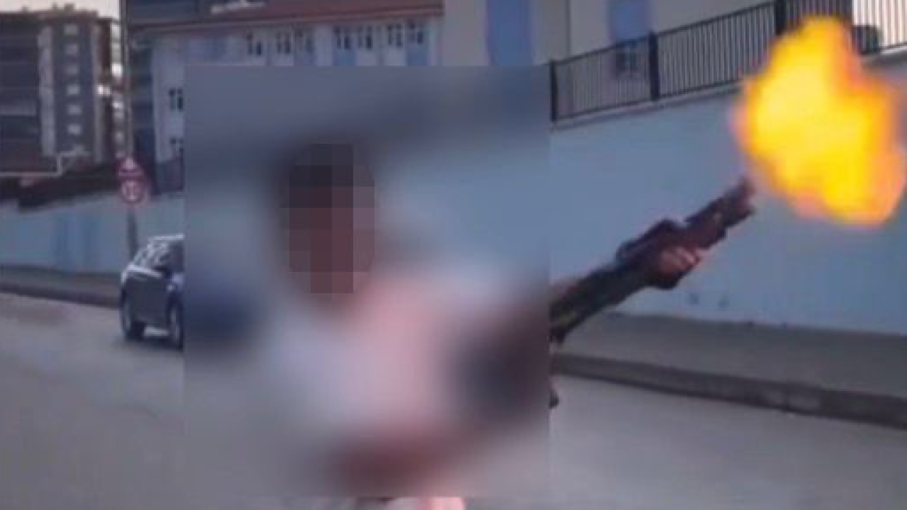 Şok Görüntüler: 3 Şahıs Pompalı Tüfekle Adeta Dehşet Saçtı!
