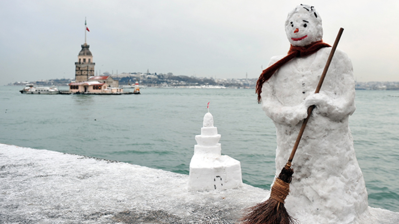 AKOM Saat Verdi: İstanbul’da Kar Yağışı Yeniden Başlıyor