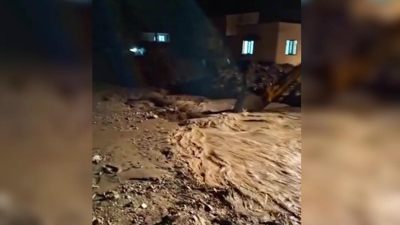 Adıyaman'ı sağanak yağış vurdu!
