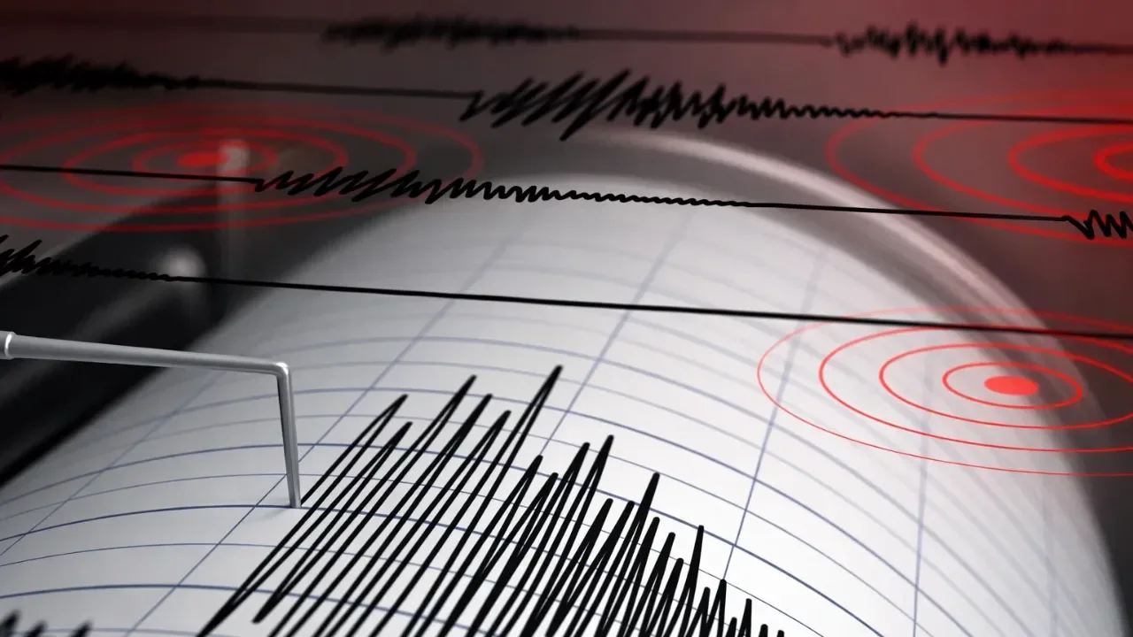 Antalya'da korkutan deprem!