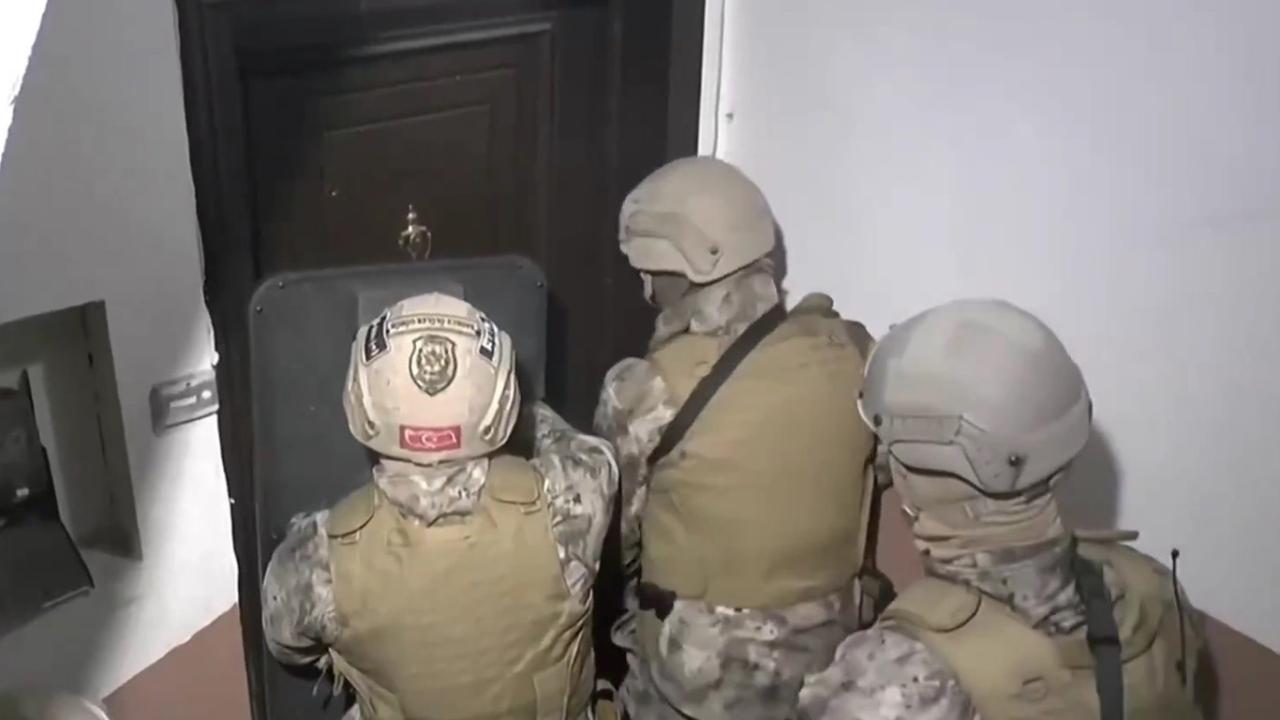Ünlü isimlere operasyon: Çok sayıda gözaltı!