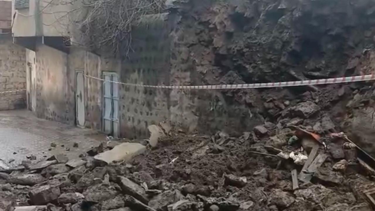 Urfa'da faciaya ramak kaldı: Saniyelerle kurtuldular!